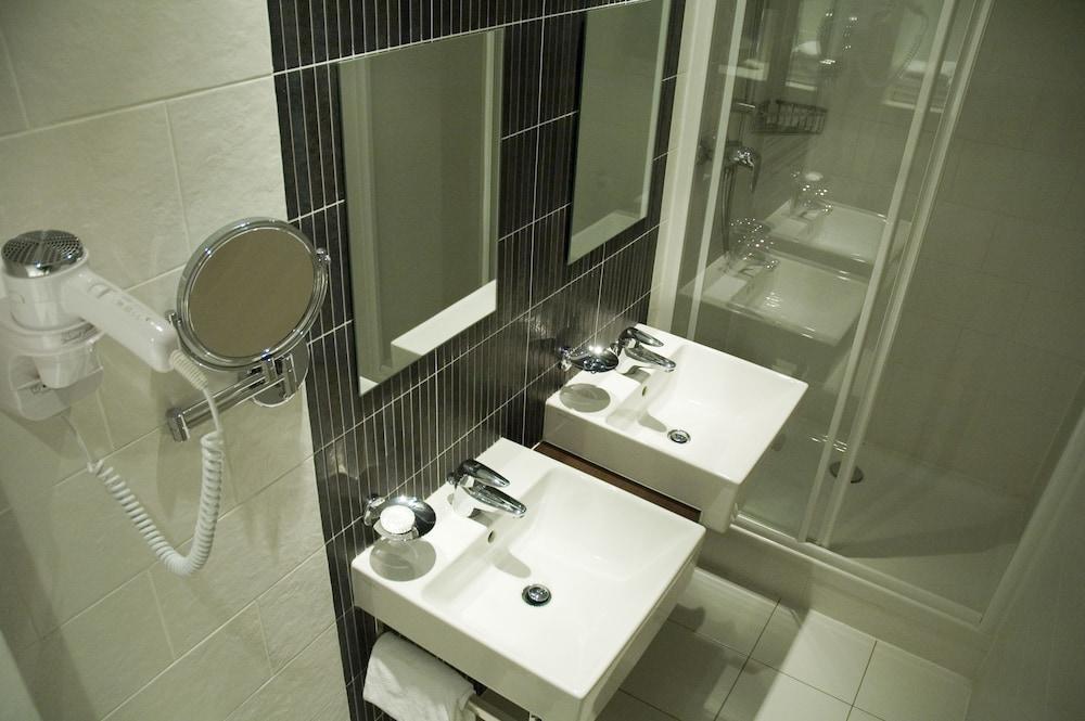 Hotel Brittany Paris Eksteriør billede